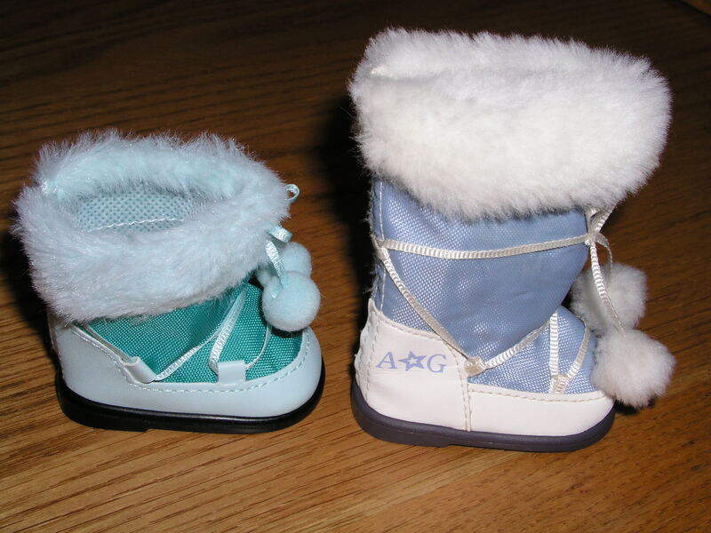 American Girl Tenneys Teal Moccasins Slippers for Girls Size L NEW